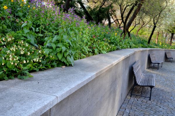 Concrete Retaining Wall Service in Simi Valley