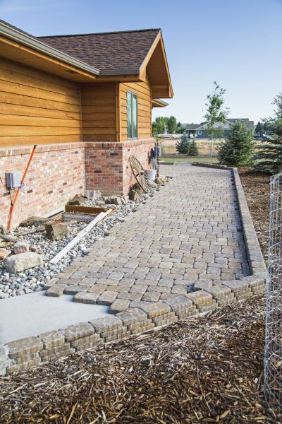 Cost of Walkway Construction in Simi Valley